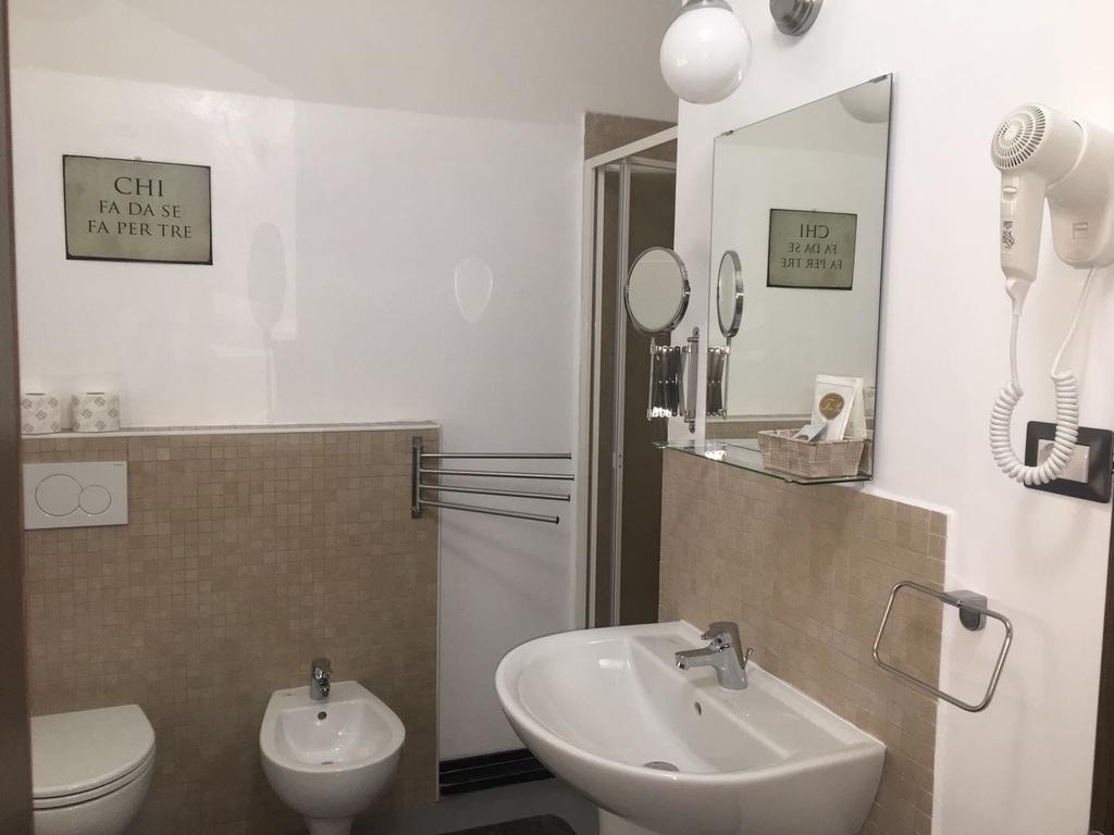 מלון לה ספציה Porta Marina מראה חיצוני תמונה